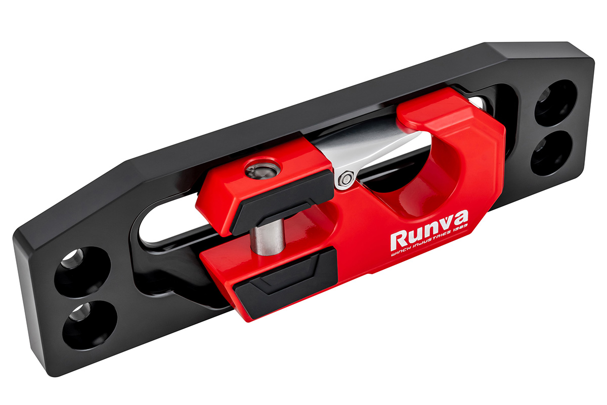RUNVA Крюк Runva с клюзом (комплект)